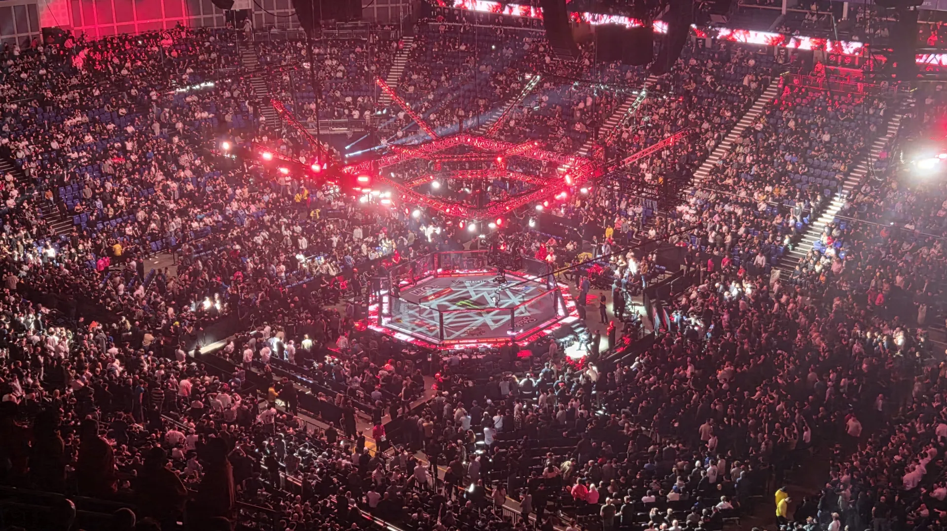 UFC LONDON: FIGHT NIGHT BRINGS STATEMENT WINS AND STALLED FIGHTS
