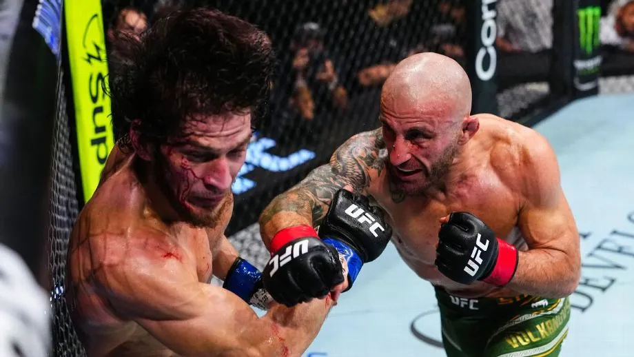 UFC 333 Results: Alexander Volkanovski Stops Movsar Evloev to Retain Featherweight Title